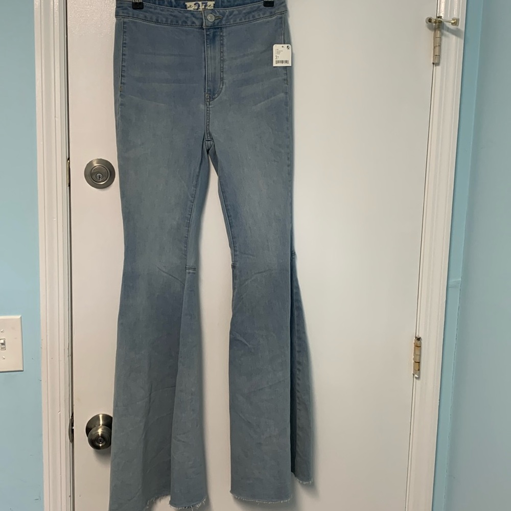 We the free Flare leg 27 bell bottomed frayed hem jeans soft